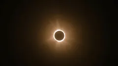 Dagen blir till natt: När börjar den totala solförmörkelsen och solen försvinner i nästan 7 minuter?